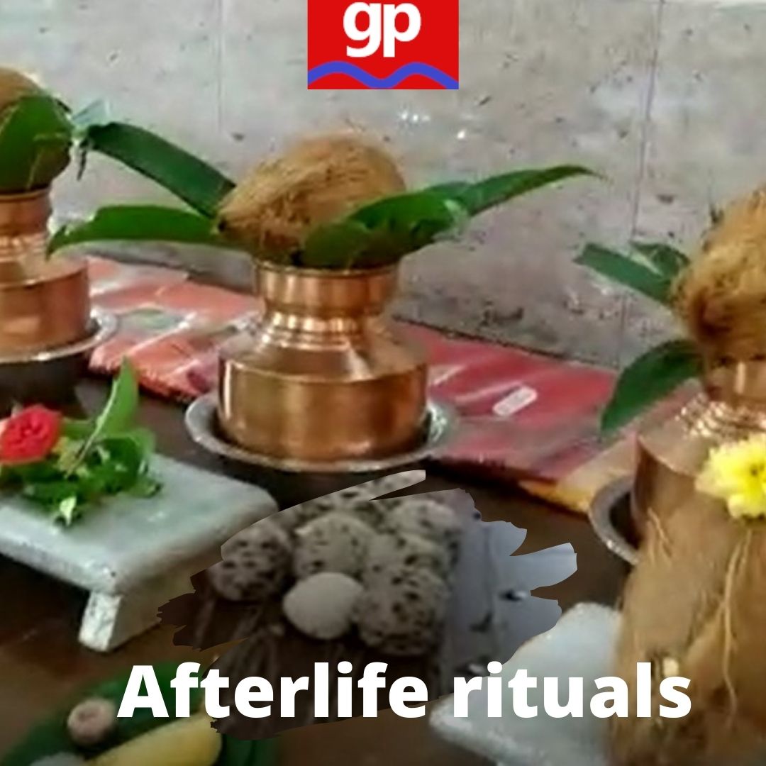 One year after a death a hindu priest conducts the shraddha rites